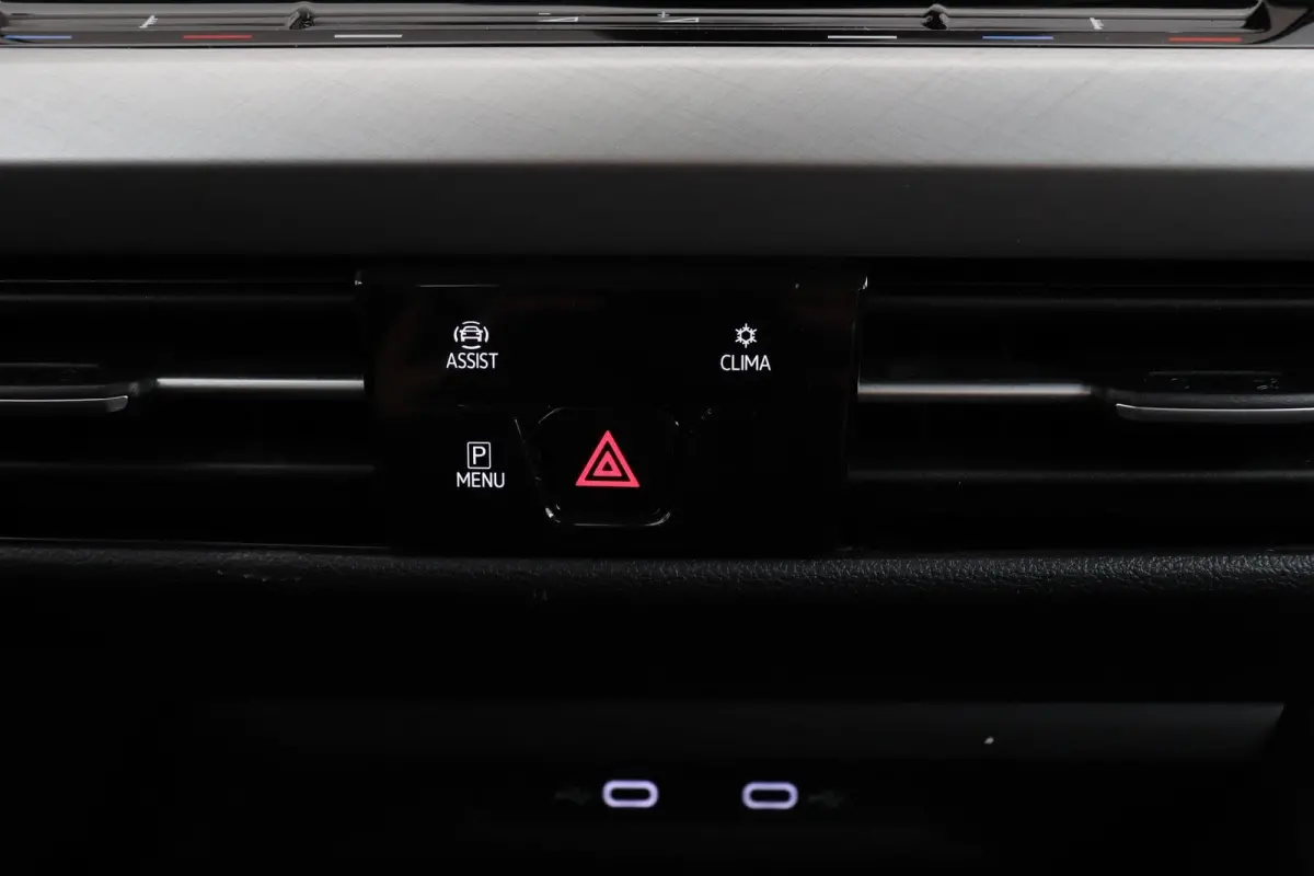 1.0 eTSI Life Business | Camera | Automaat | Digital Cockpit | CarPlay | Adap. Cruise |