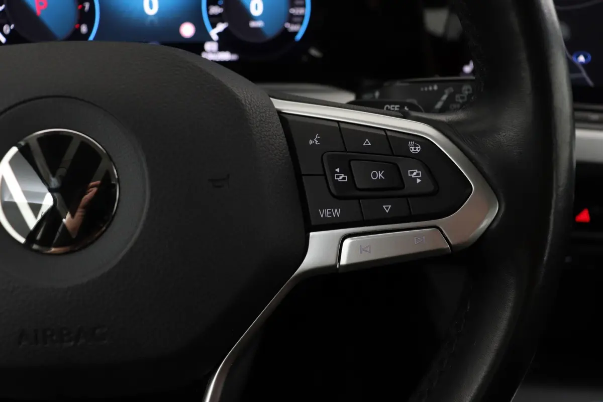 1.0 eTSI Life Business | Camera | Automaat | Digital Cockpit | CarPlay | Adap. Cruise |
