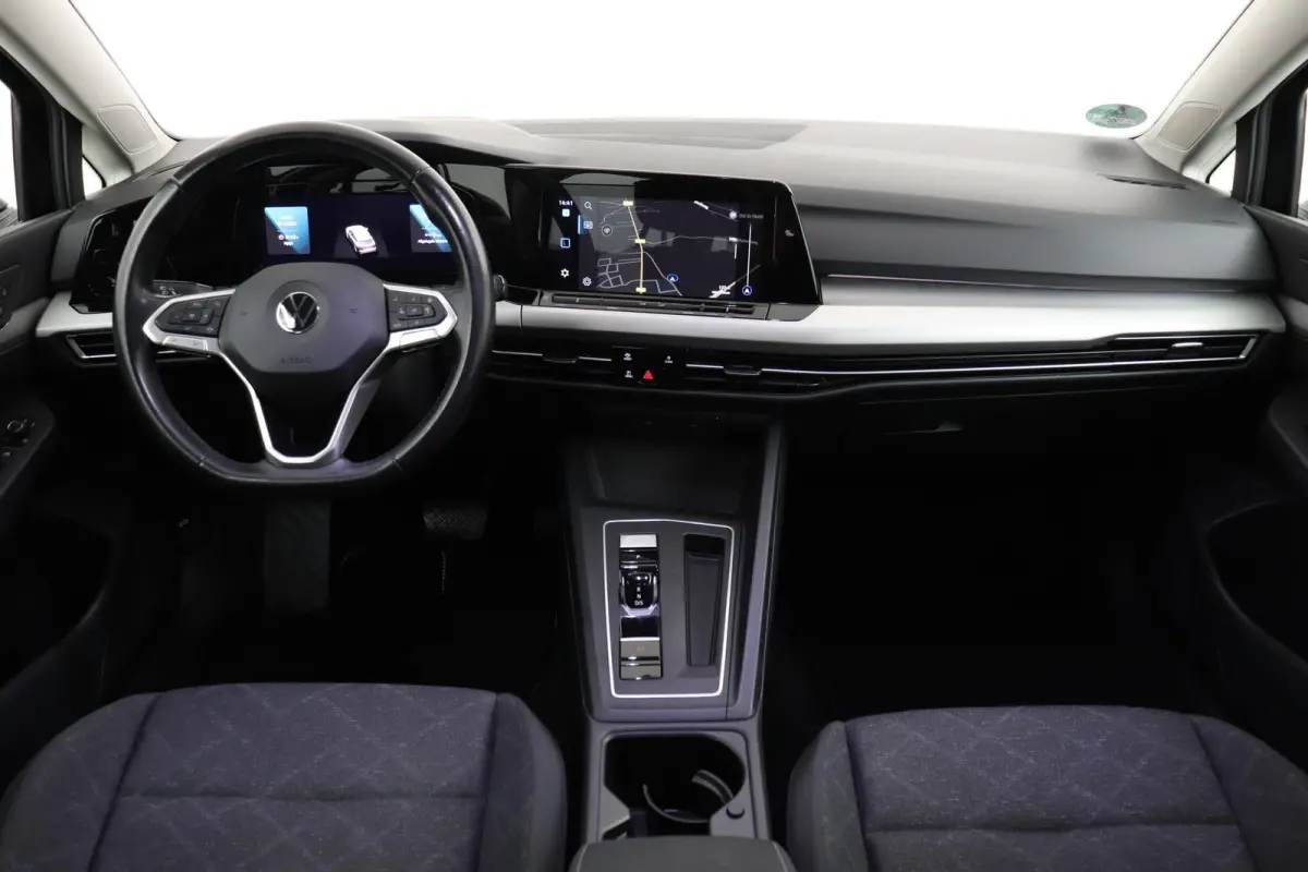 1.0 eTSI Life Business | Camera | Automaat | Digital Cockpit | CarPlay | Adap. Cruise |