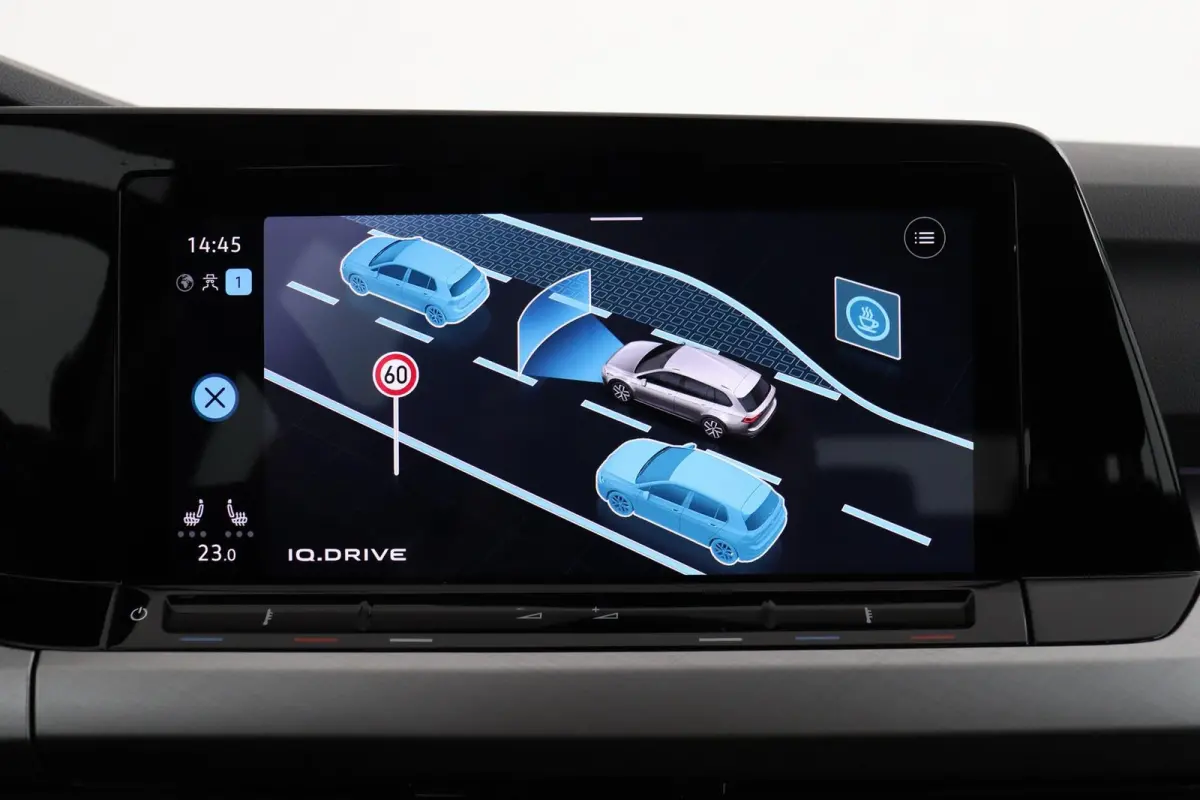 1.0 eTSI Life Business | Camera | Automaat | Digital Cockpit | CarPlay | Adap. Cruise |
