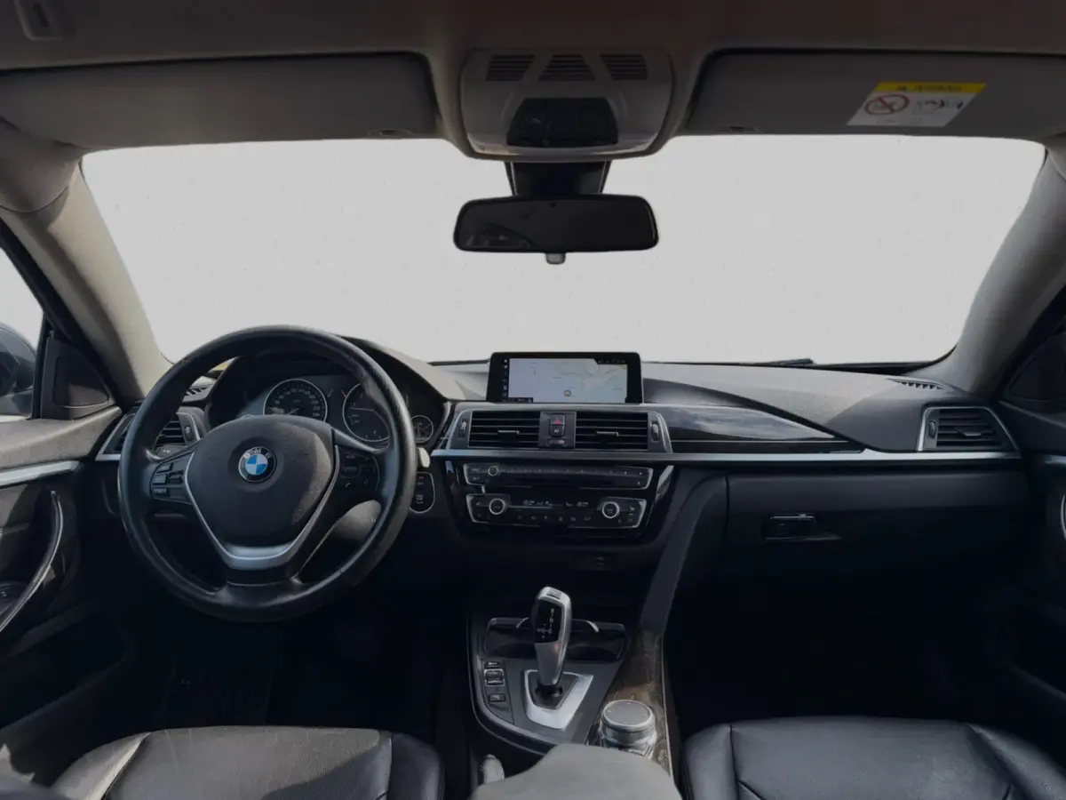 420i High Executive Sport(Goed OndH, Head-up, Lane Assist, Navi Pro, StoelV, PDC V+A, Leder, Etc)