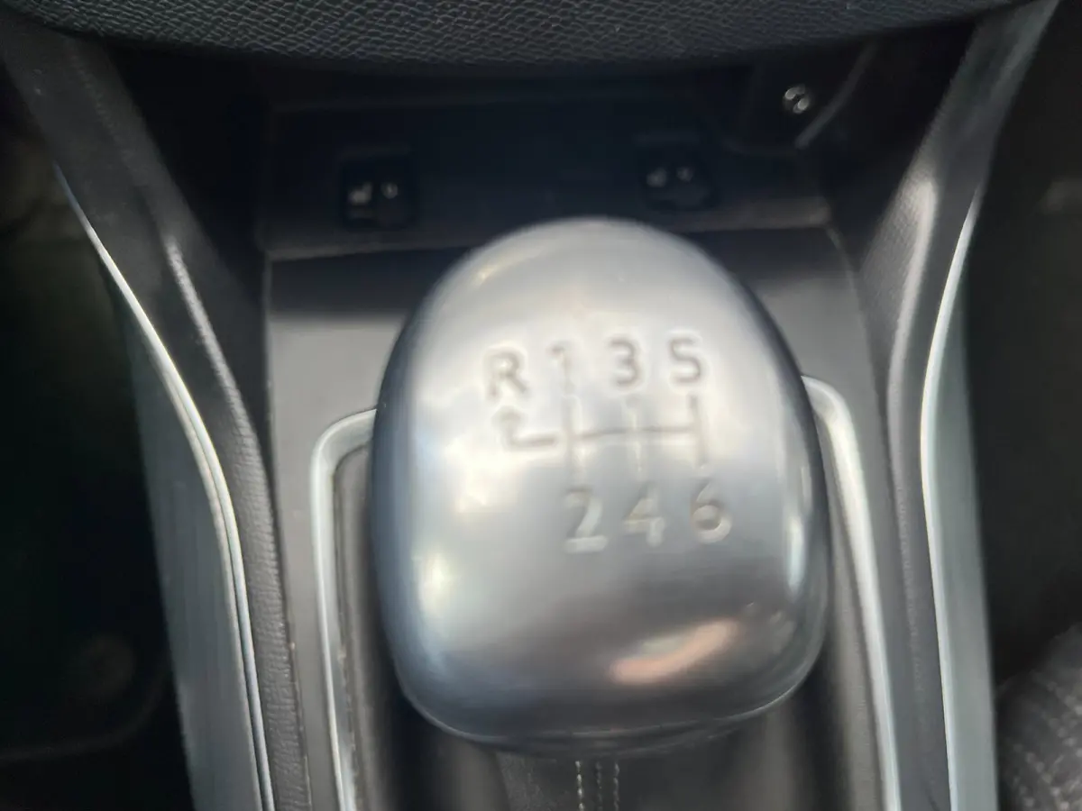 1.2 PureTech Blue lease(st-bekr,navi,clima,leer,pano,bj16,5999,-)
