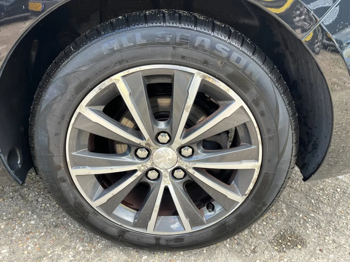 1.2 PureTech Blue lease(st-bekr,navi,clima,leer,pano,bj16,5999,-)