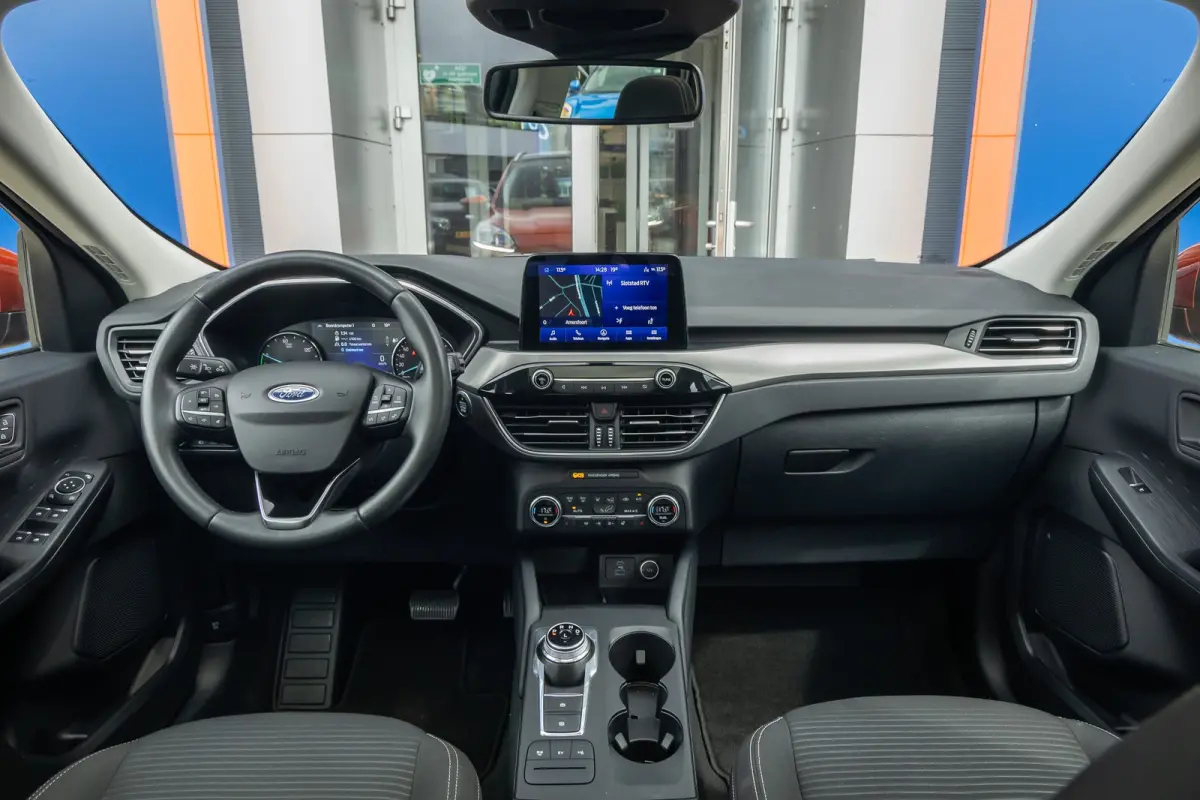 2.5 PHEV Titanium | Trekhaak | Panorama dak Elek. | Winterpack / Stoelverwarming Achter | Parkeersensoren Voor/Achter | Apple Carplay/Android Auto | Apple Carplay/Android Auto|telefoonintegr