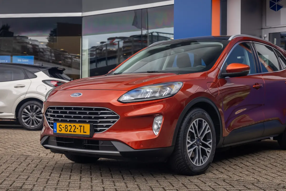 2.5 PHEV Titanium | Trekhaak | Panorama dak Elek. | Winterpack / Stoelverwarming Achter | Parkeersensoren Voor/Achter | Apple Carplay/Android Auto | Apple Carplay/Android Auto|telefoonintegr
