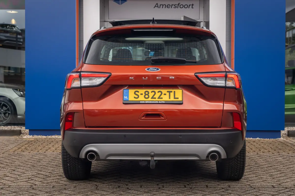 2.5 PHEV Titanium | Trekhaak | Panorama dak Elek. | Winterpack / Stoelverwarming Achter | Parkeersensoren Voor/Achter | Apple Carplay/Android Auto | Apple Carplay/Android Auto|telefoonintegr