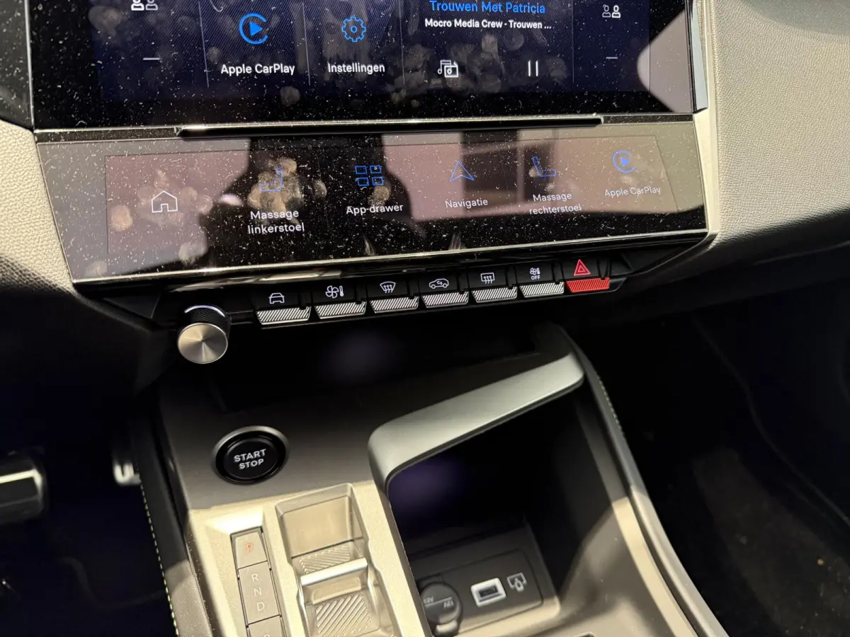 1.6 Plug-in Hybrid 195 GT Apple Carplay & Android Auto | Massage | Stoelverwarming | Navigatie | 360 Camera | DEMO NEEM CONTACT OP VOOR INFO |