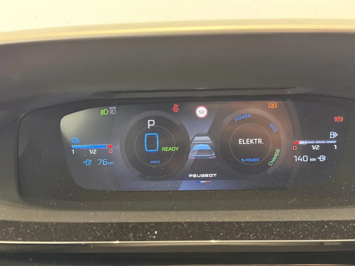 1.6 Plug-in Hybrid 195 GT Apple Carplay & Android Auto | Massage | Stoelverwarming | Navigatie | 360 Camera | DEMO NEEM CONTACT OP VOOR INFO |