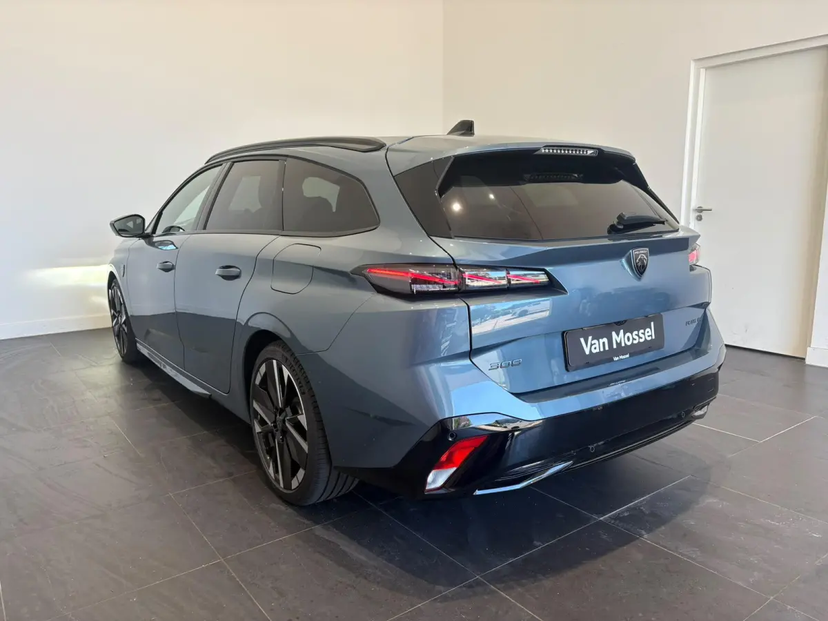 1.6 Plug-in Hybrid 195 GT Apple Carplay & Android Auto | Massage | Stoelverwarming | Navigatie | 360 Camera | DEMO NEEM CONTACT OP VOOR INFO |