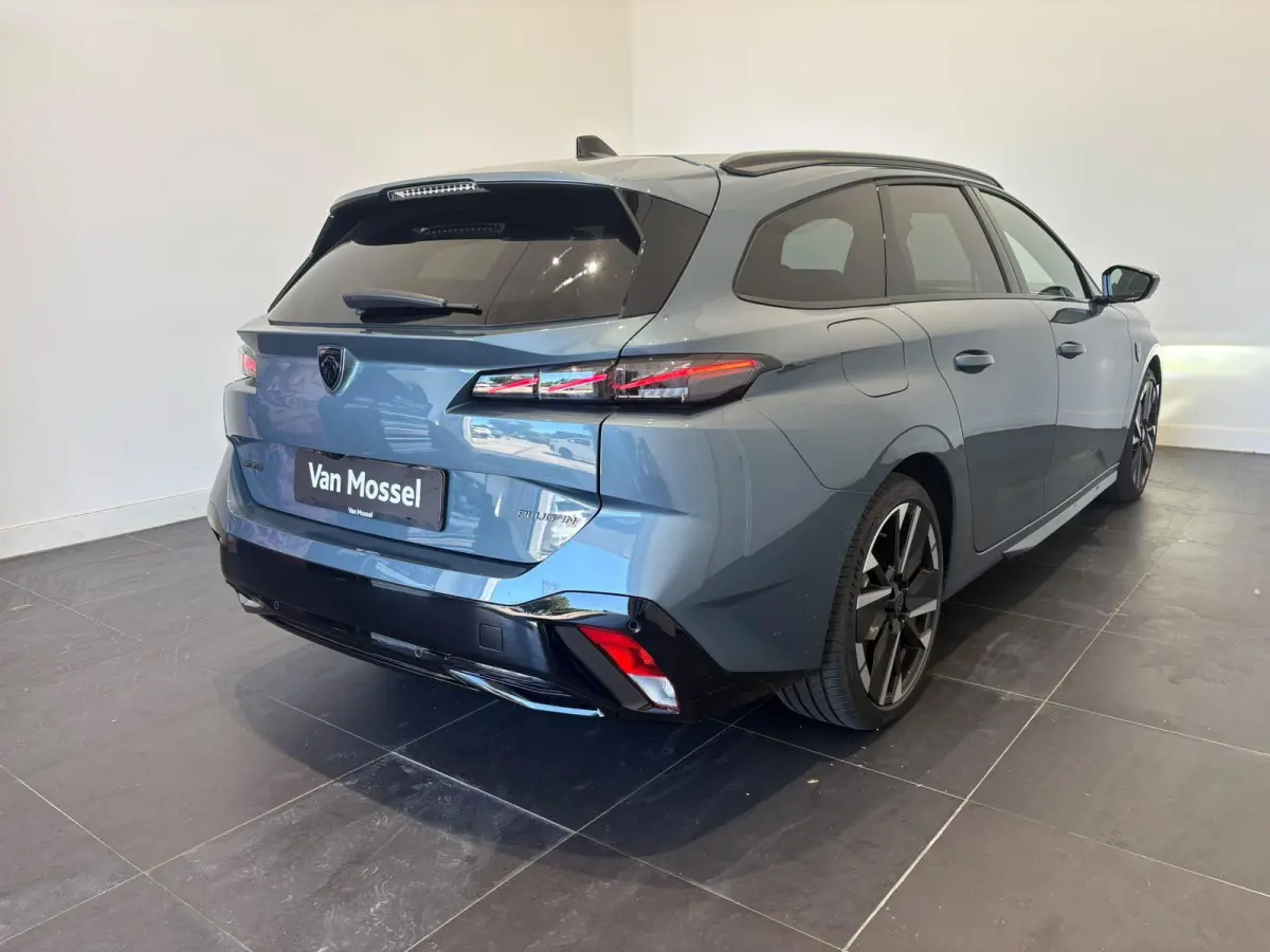 1.6 Plug-in Hybrid 195 GT Apple Carplay & Android Auto | Massage | Stoelverwarming | Navigatie | 360 Camera | DEMO NEEM CONTACT OP VOOR INFO |