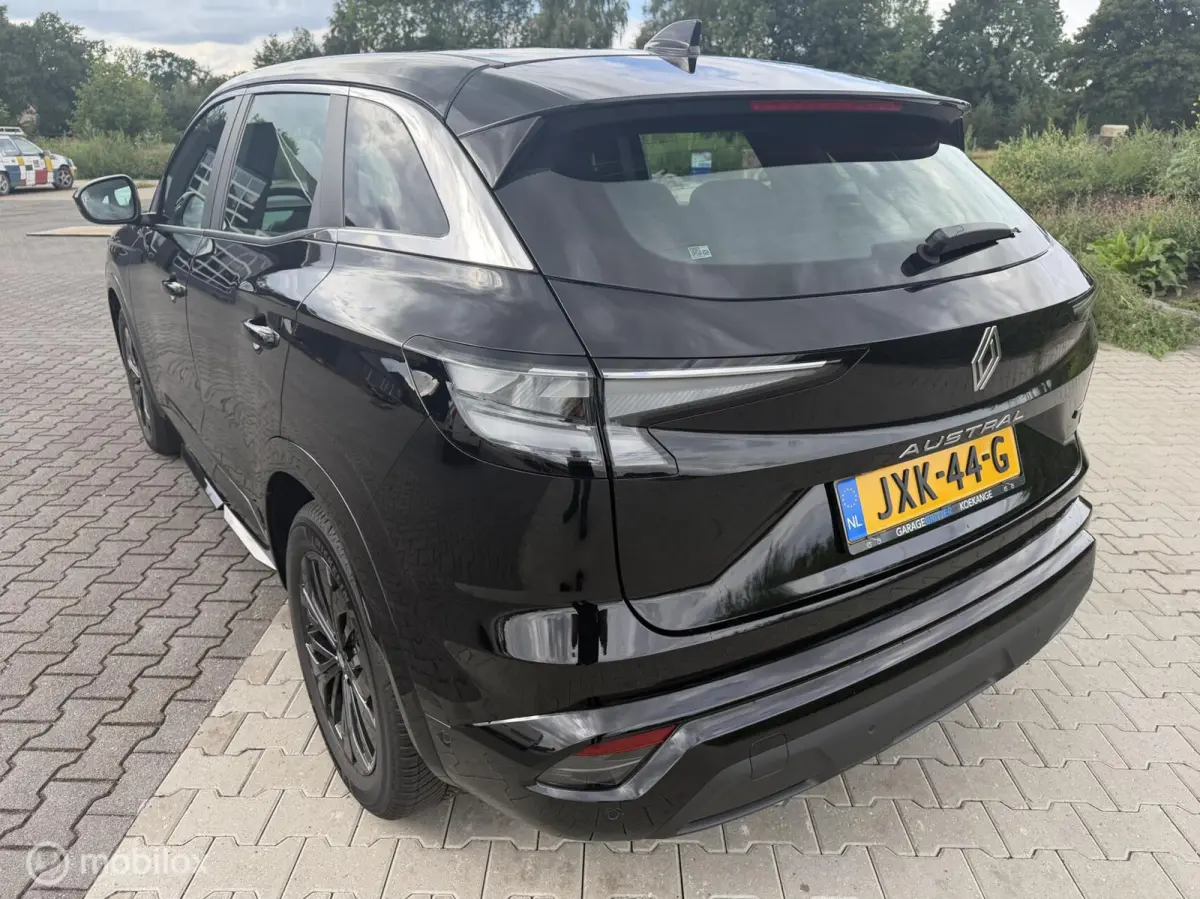 1.2 E-Tech full hybrid 200 evolution