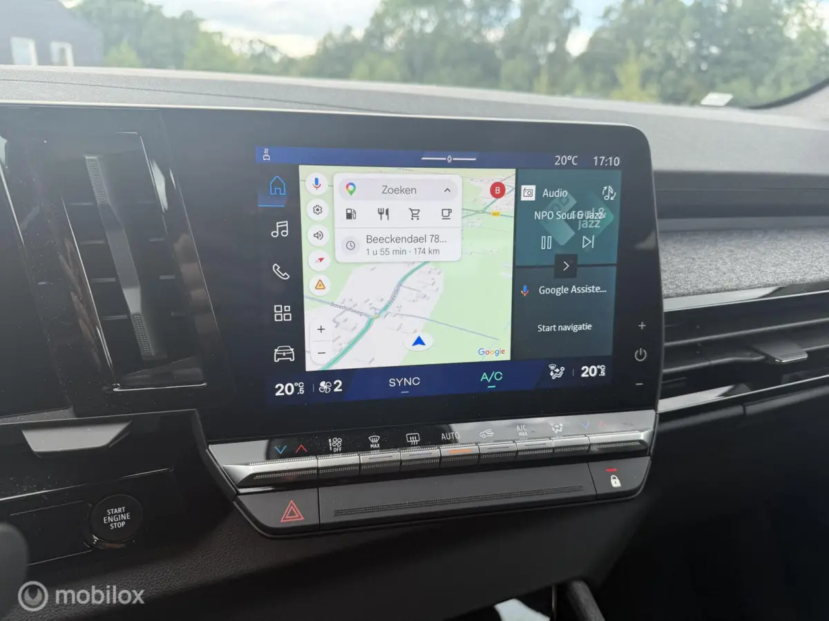 1.2 E-Tech full hybrid 200 evolution