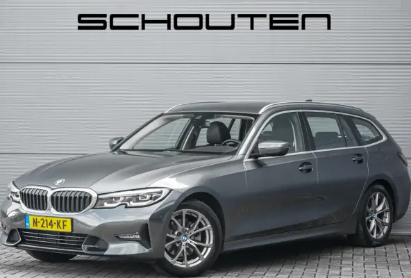 320i High Executive Sportline Stoelverw Camera HiFi 17"