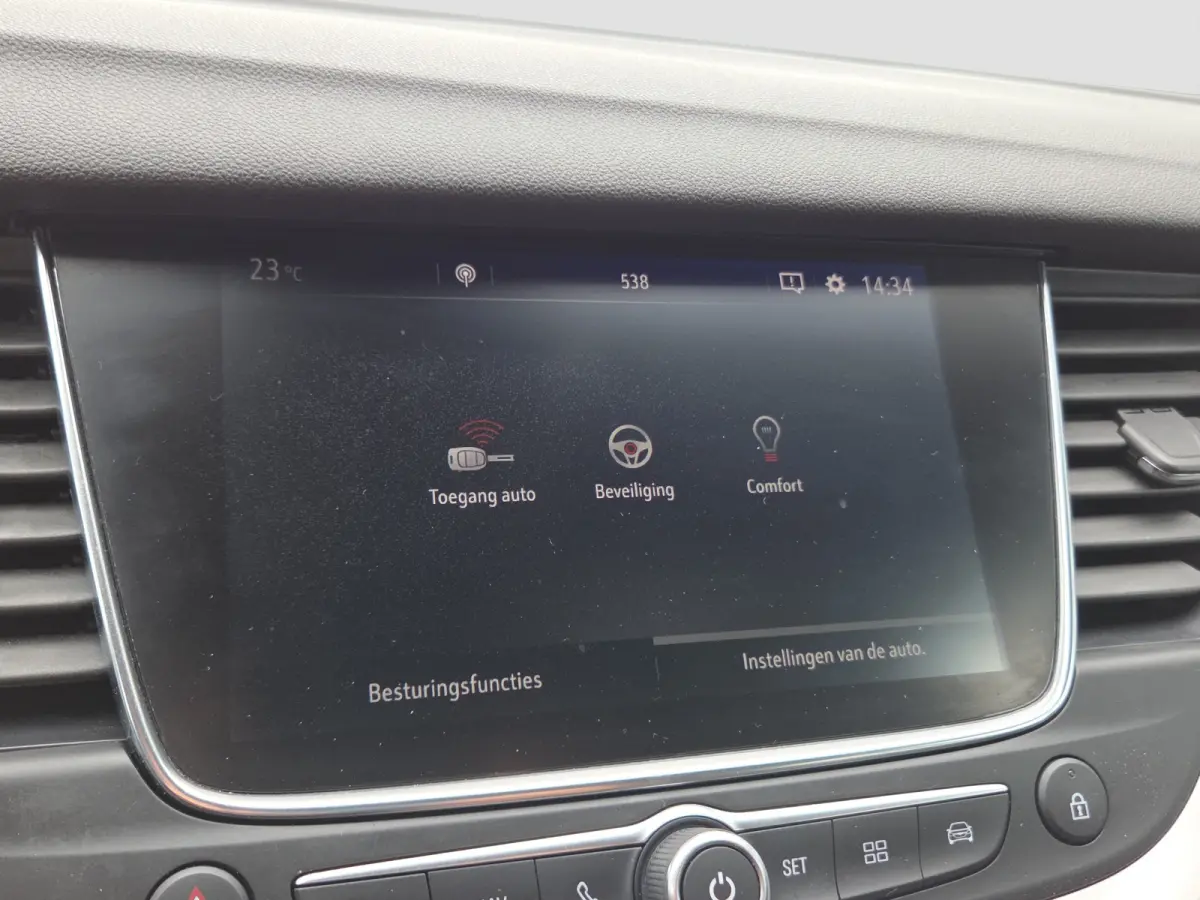 1.2 Turbo Online Edition Trekhaak | Parkeersensoren | Climate control | Full map navigatie | Carplay/android auto |
