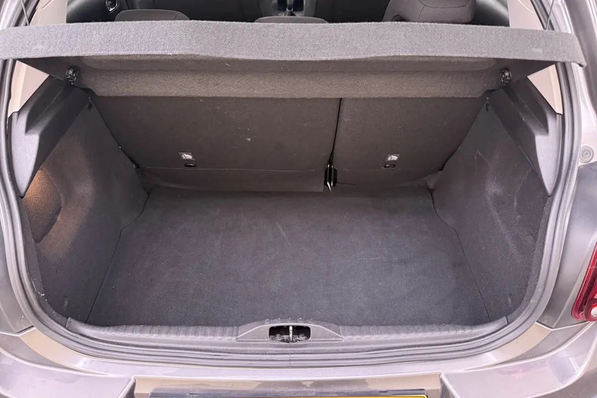1.2T C-Series Climate Carplay LED DAB 16'LMV Privacy Glas  #