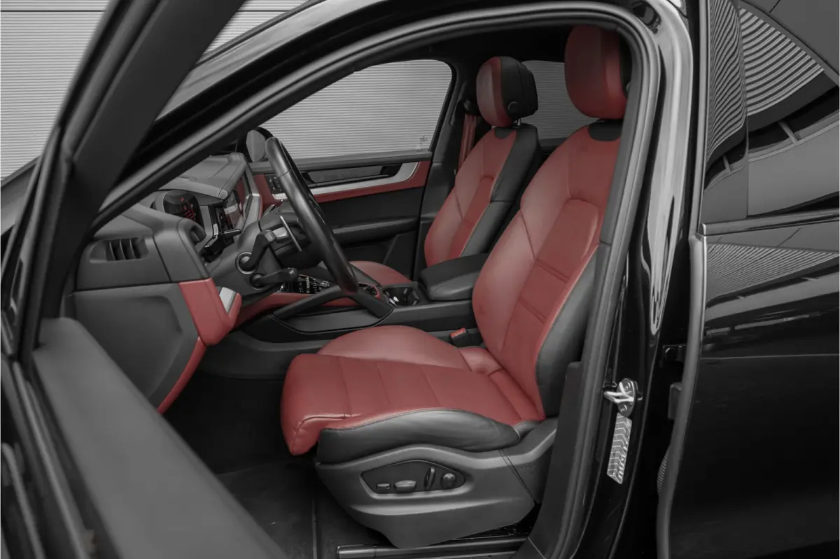 3.0 E-Hybrid Nieuw Model Sport Design & Chrono Trekhaak Stoelventilatie 21"