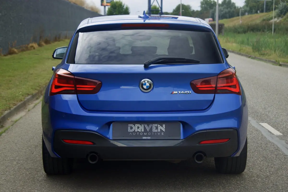 M140i High Ex Shadow | LCI2 - Camera - Navi Pro