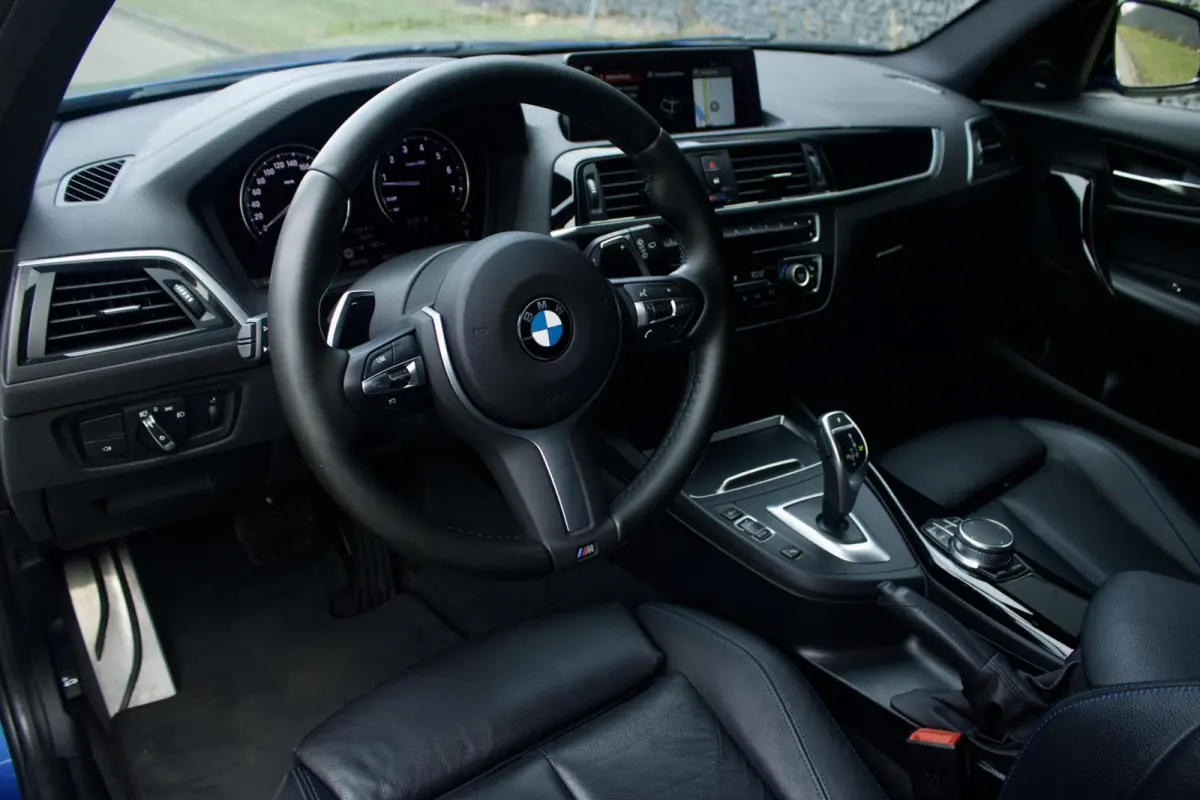 M140i High Ex Shadow | LCI2 - Camera - Navi Pro