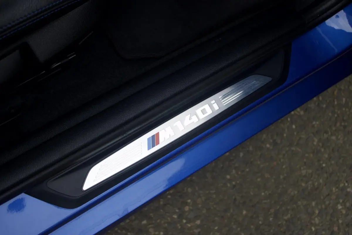 M140i High Ex Shadow | LCI2 - Camera - Navi Pro
