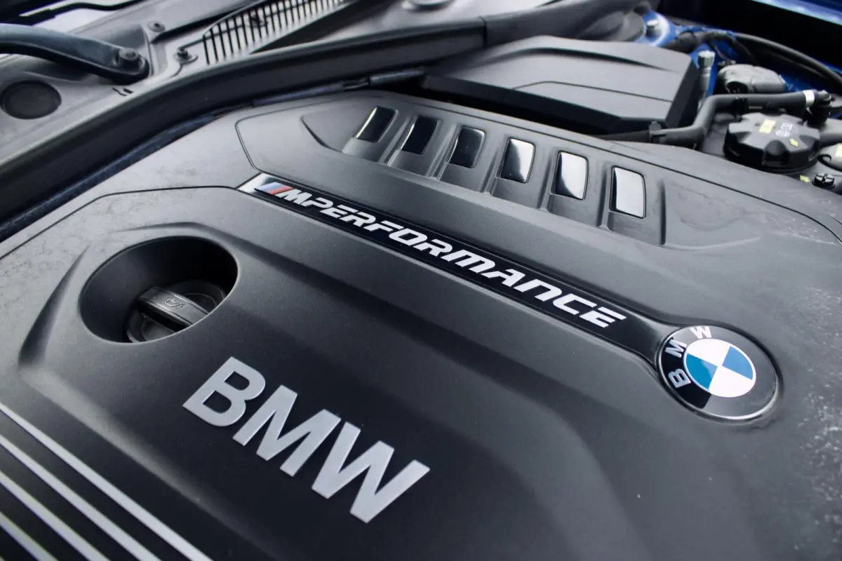 M140i High Ex Shadow | LCI2 - Camera - Navi Pro