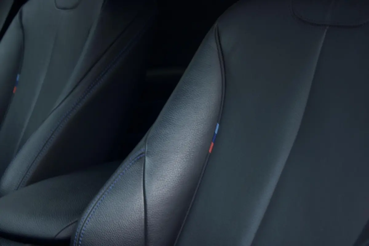 M140i High Ex Shadow | LCI2 - Camera - Navi Pro