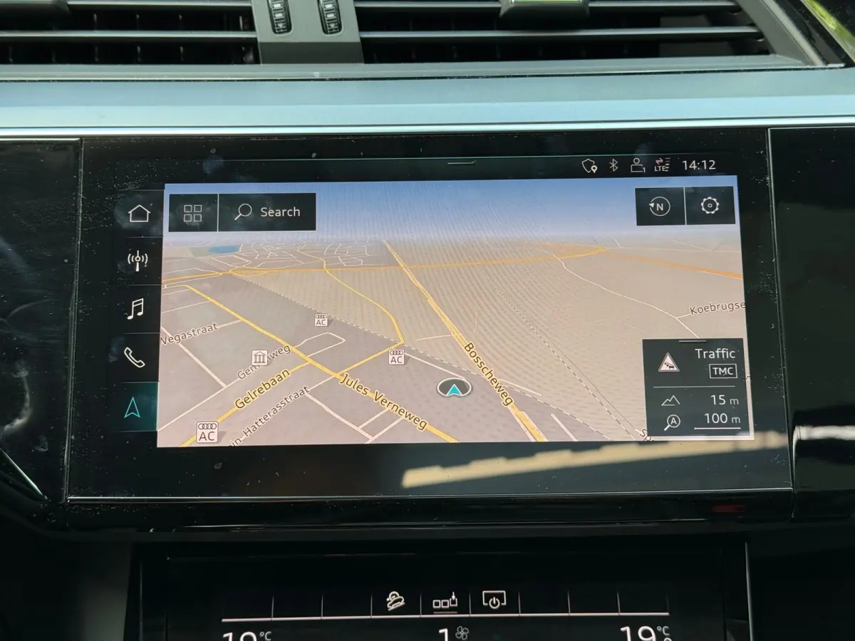 E-tron 50 quattro Launch edition plus 71 kWh l 89,72% SOH l Pano l Volleder l