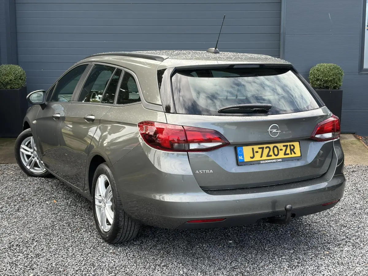 1.2 Business Edition 147pk l 2e Eigenaar l Trekhaak l Navi l Carplay l 6 Bak l Clima l Cruise l Pdc V+A l Recent beurt gehad l Lm velgen l N.A.P l Apk tot 07-2028
