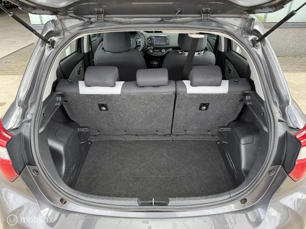 1.5 Hybrid Dynamic / Invalide Auto / Cam / Navi