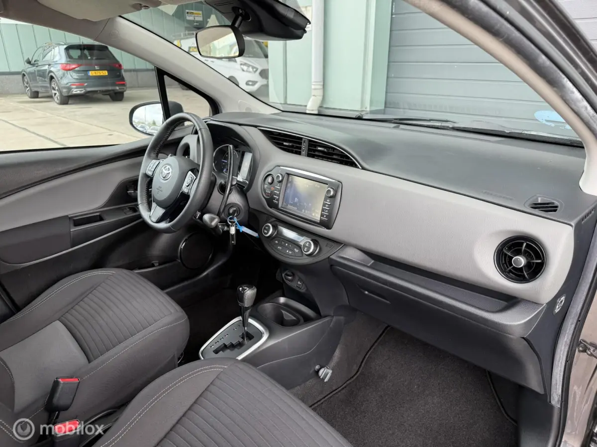 1.5 Hybrid Dynamic / Invalide Auto / Cam / Navi