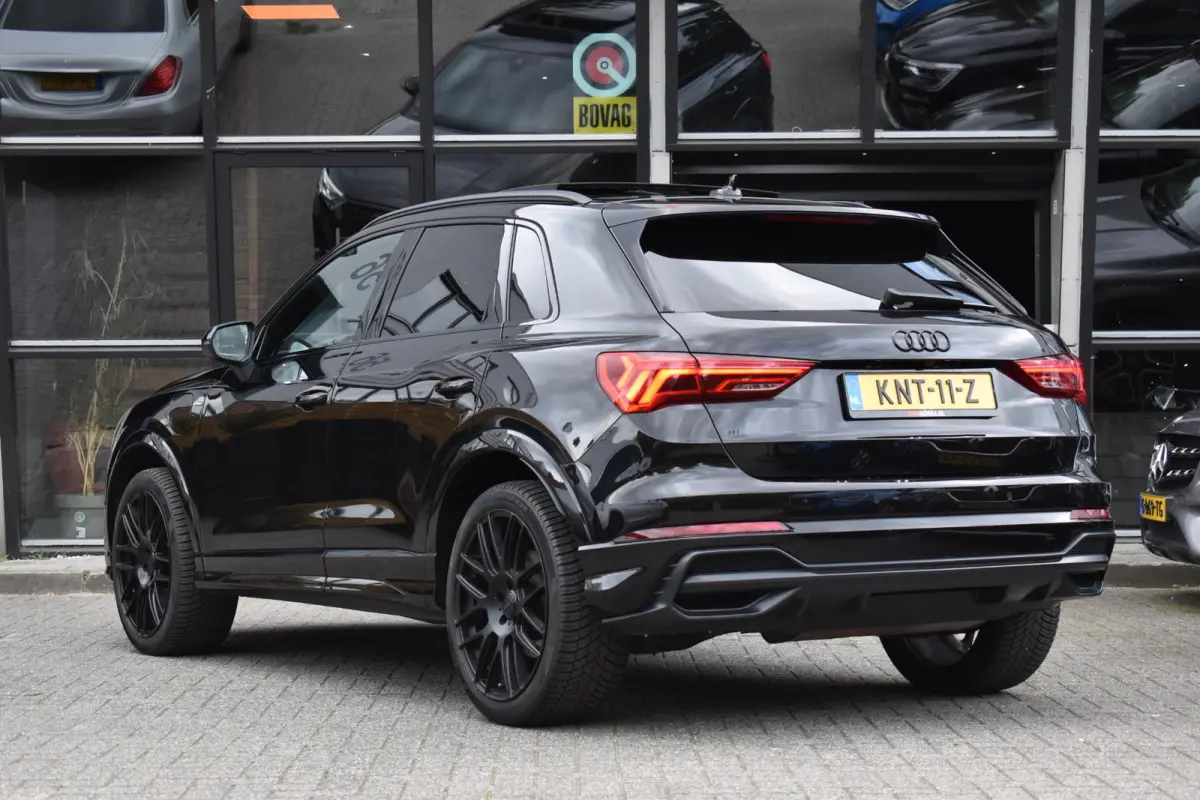 45 TFSI e 3x S Line Pano Ambiance Keyless SONOS ACC ALLBlackEdition