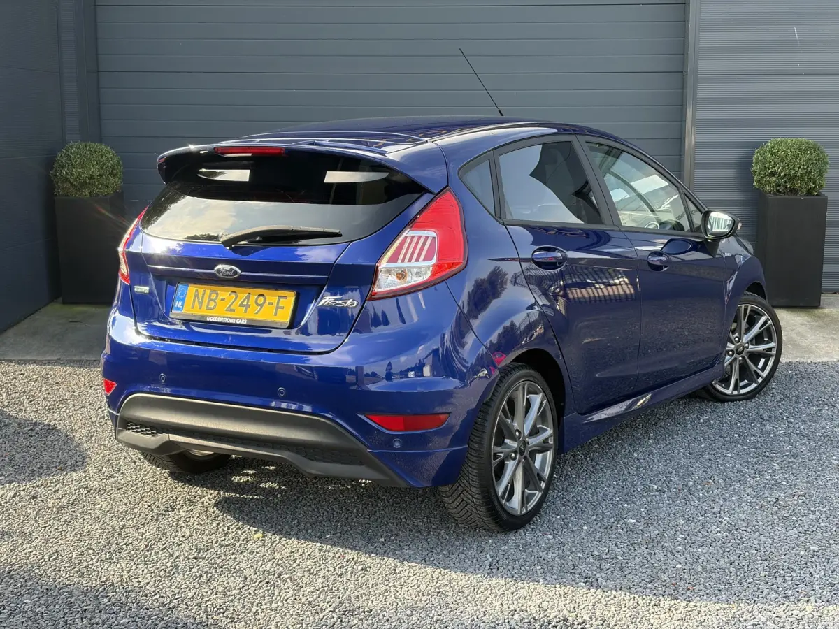 1.0 EcoBoost ST Line 102pk l Navi l 2e Eigenaar l Airco l Cruisel 5 Deurs l  Pdc l 17''Lm velgen l Recent beurt gehad l Bj 12-2016 l N.A.P l Apk tot 01-2027