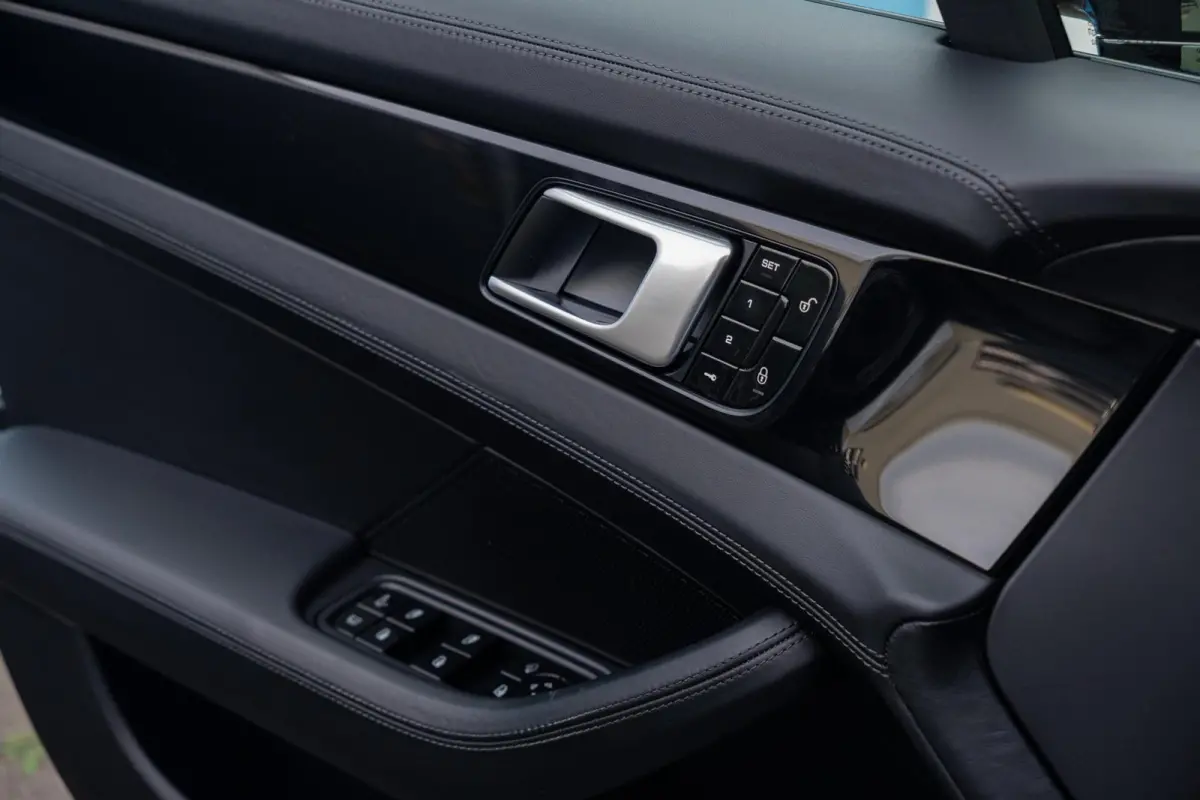 2.9 V6 4 E-Hybrid|2e Eig NAP|BOSE|Softclose|Chrono|Luchtvering|Volleder|Volledig Onderhouden