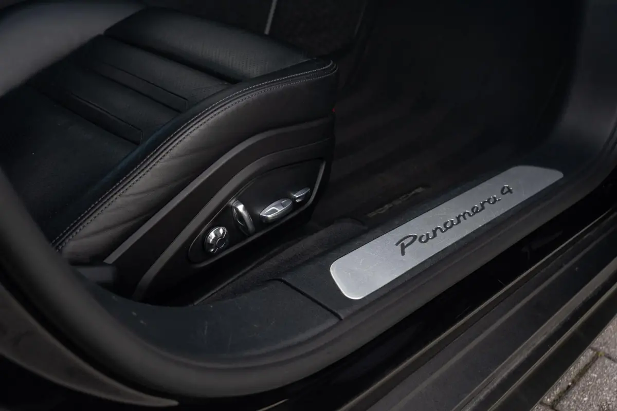 2.9 V6 4 E-Hybrid|2e Eig NAP|BOSE|Softclose|Chrono|Luchtvering|Volleder|Volledig Onderhouden