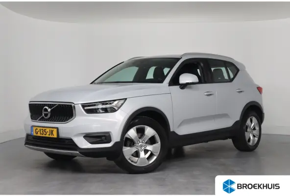 1.5 T3 Momentum Pro | Dealer Onderhouden! | Trekhaak | Clima | LED | BLIS | Comfort Zetels | Half Leder | BLIS | Lichtmetalen Velgen | Cruise Control | Navi | Keyless
