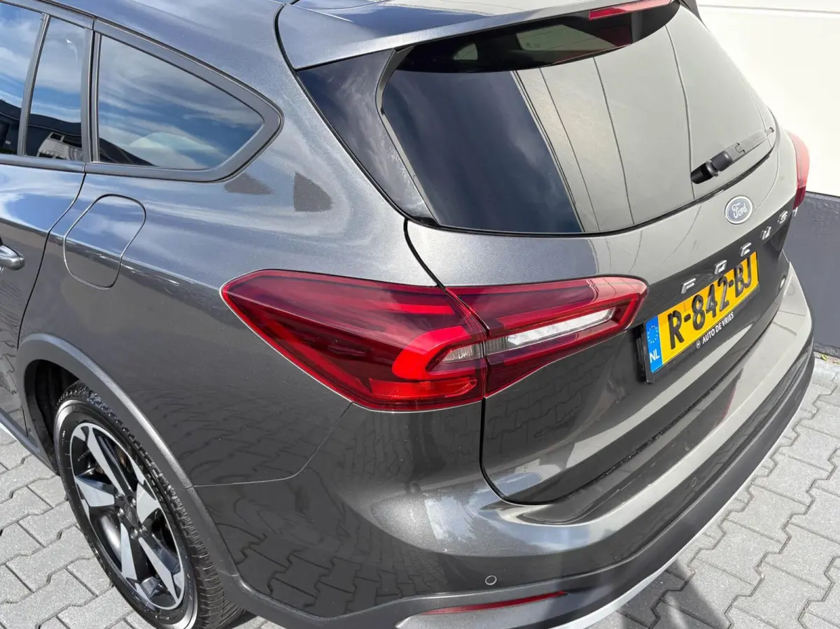 1.0 125pk EcoBoost Hybrid Active X | Groot navi scherm | Winterpakket | Adaptive cruise