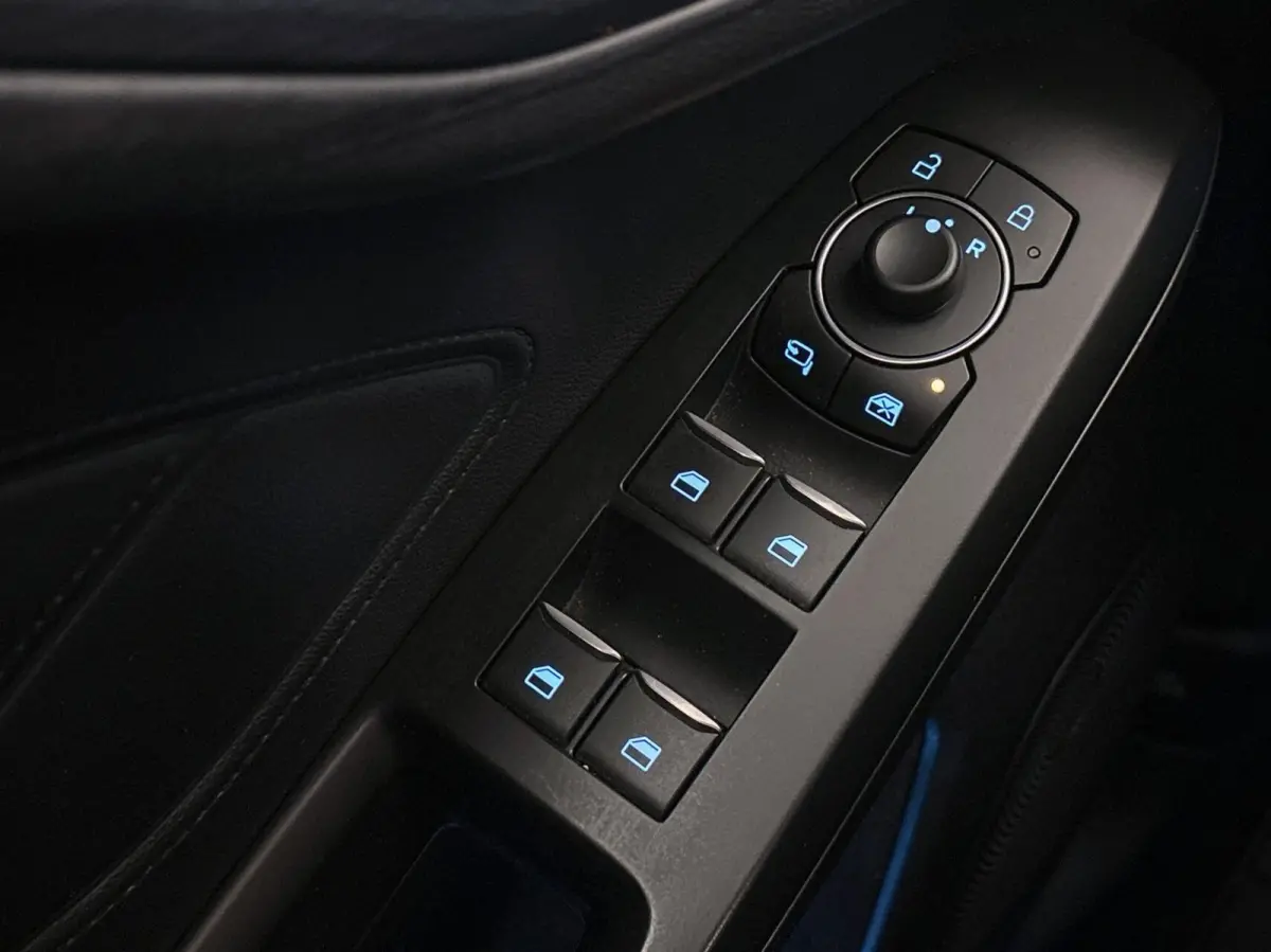 1.0 125pk EcoBoost Hybrid Active X | Groot navi scherm | Winterpakket | Adaptive cruise
