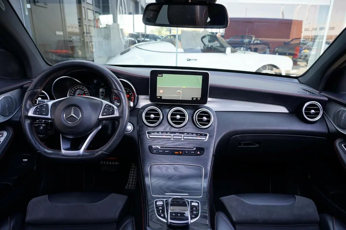AMG 43 4MATIC 367PK + BURMESTER / 360 CAMERA / SCHUIFDAK