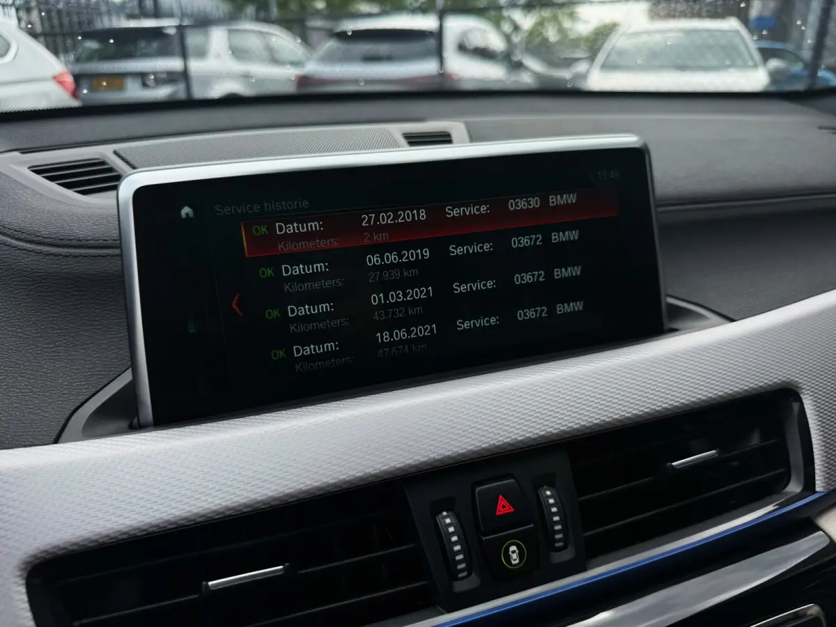 SDrive20i High Executive 192PK|M-Pakket|Prof Navi|AUT|Pano|Harman\Kardon|Camera|HUD|Adaptive Cruise|BOTS|Lane Assist|Trekha