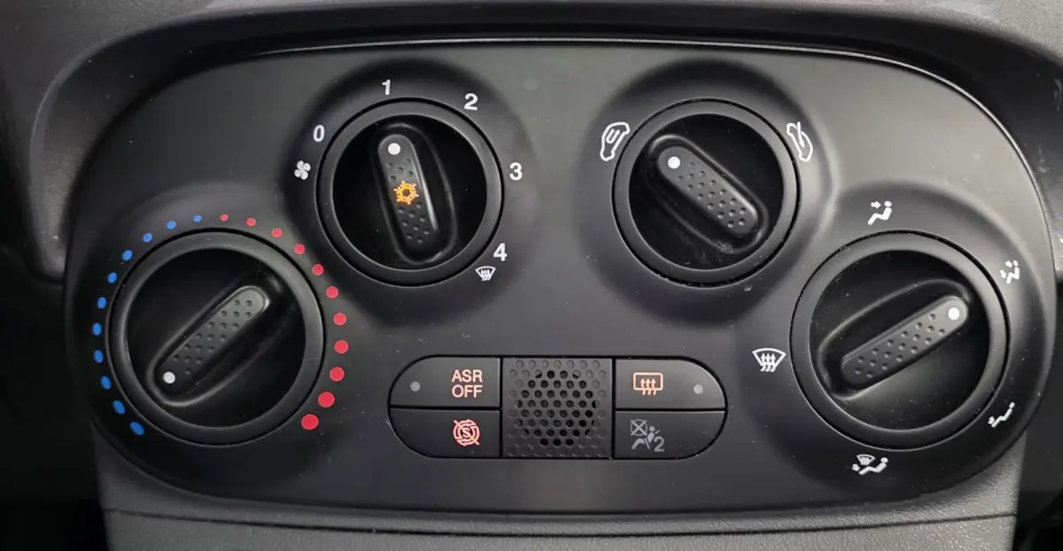 0.9 TwinAir Turbo Lounge Carplay Pano PDC Garantie Mooi!