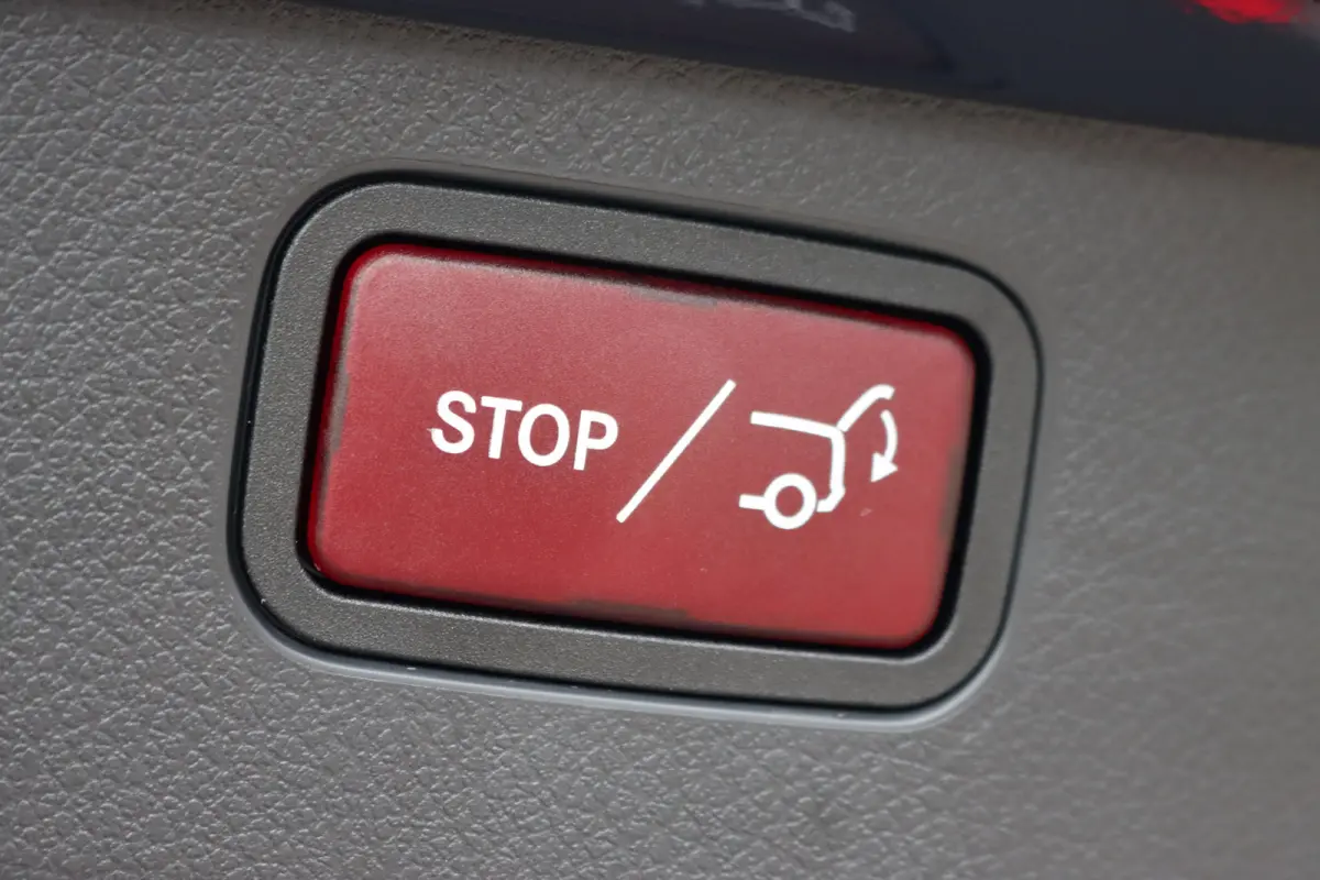 300 e AMG Line Premium | Panoramadak | Memory | Distronic | Surround Camera | Trekhaak | Digital Light | Nightpakket | Augmented Reality |