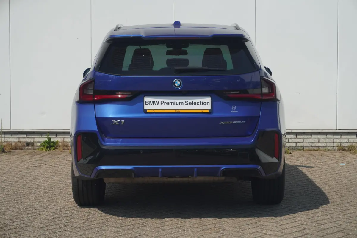 xDrive25e M Sport | Trekhaak | Stoelverwarming |  Comfort Access | Adaptieve LED koplampen