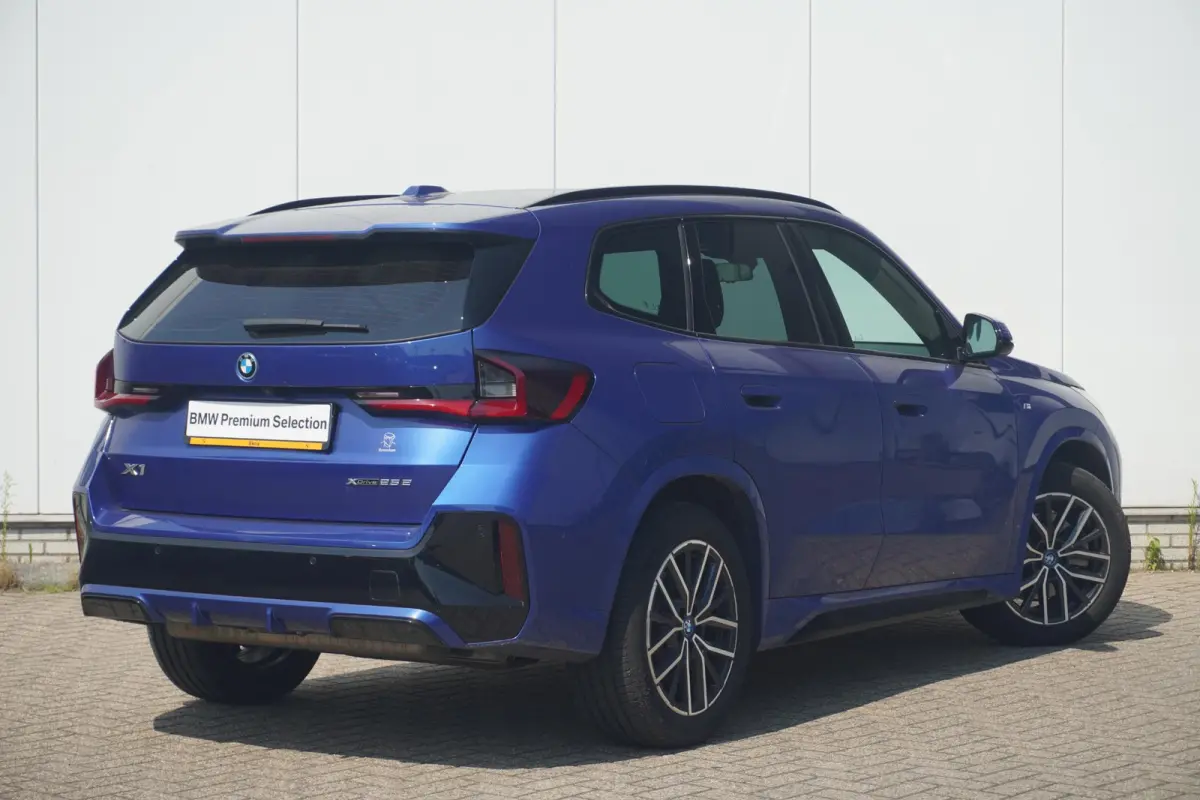 xDrive25e M Sport | Trekhaak | Stoelverwarming |  Comfort Access | Adaptieve LED koplampen