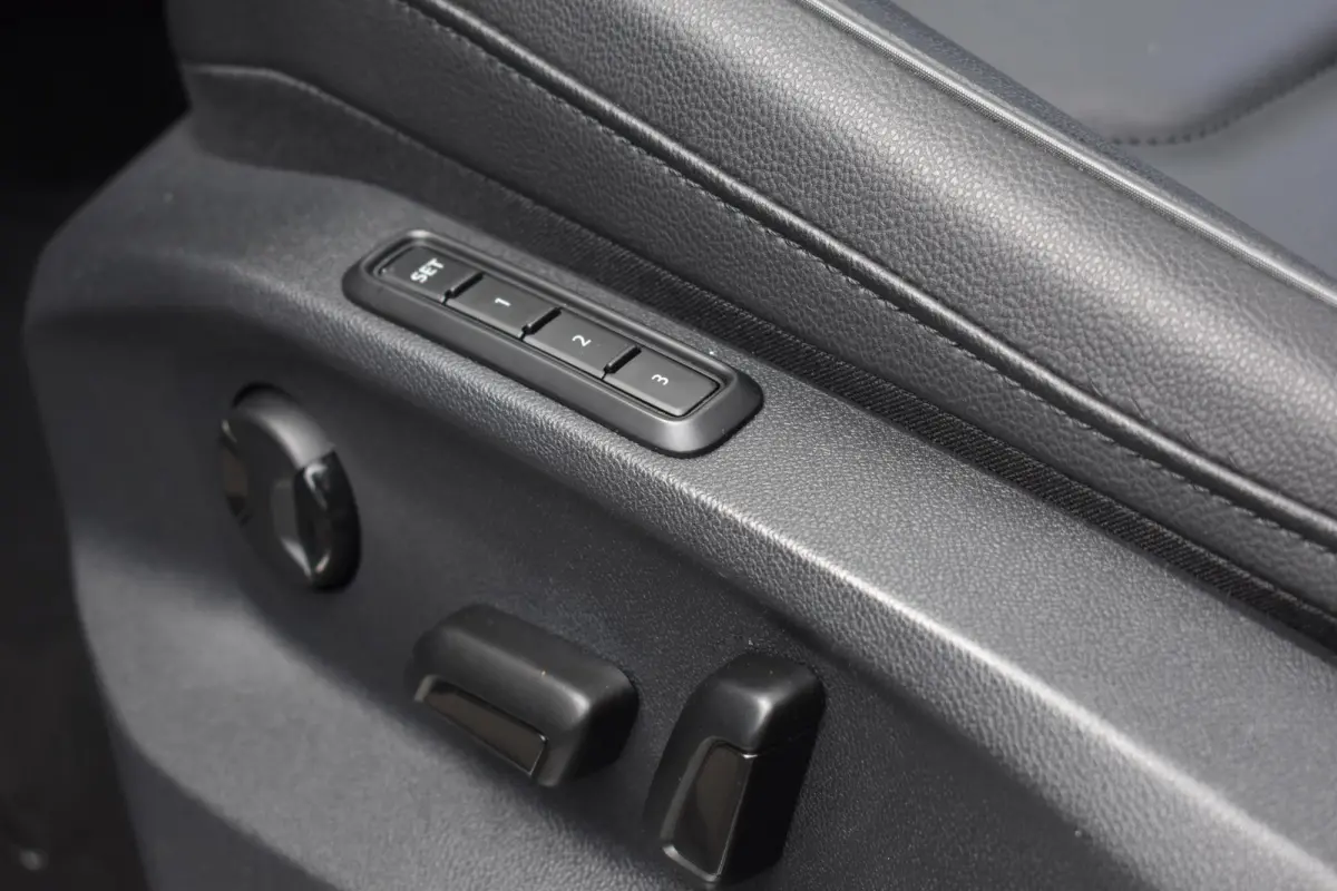 1.4 TSI e-Hybrid PHEV FR Business Pano Keyless 360C Trekhaak