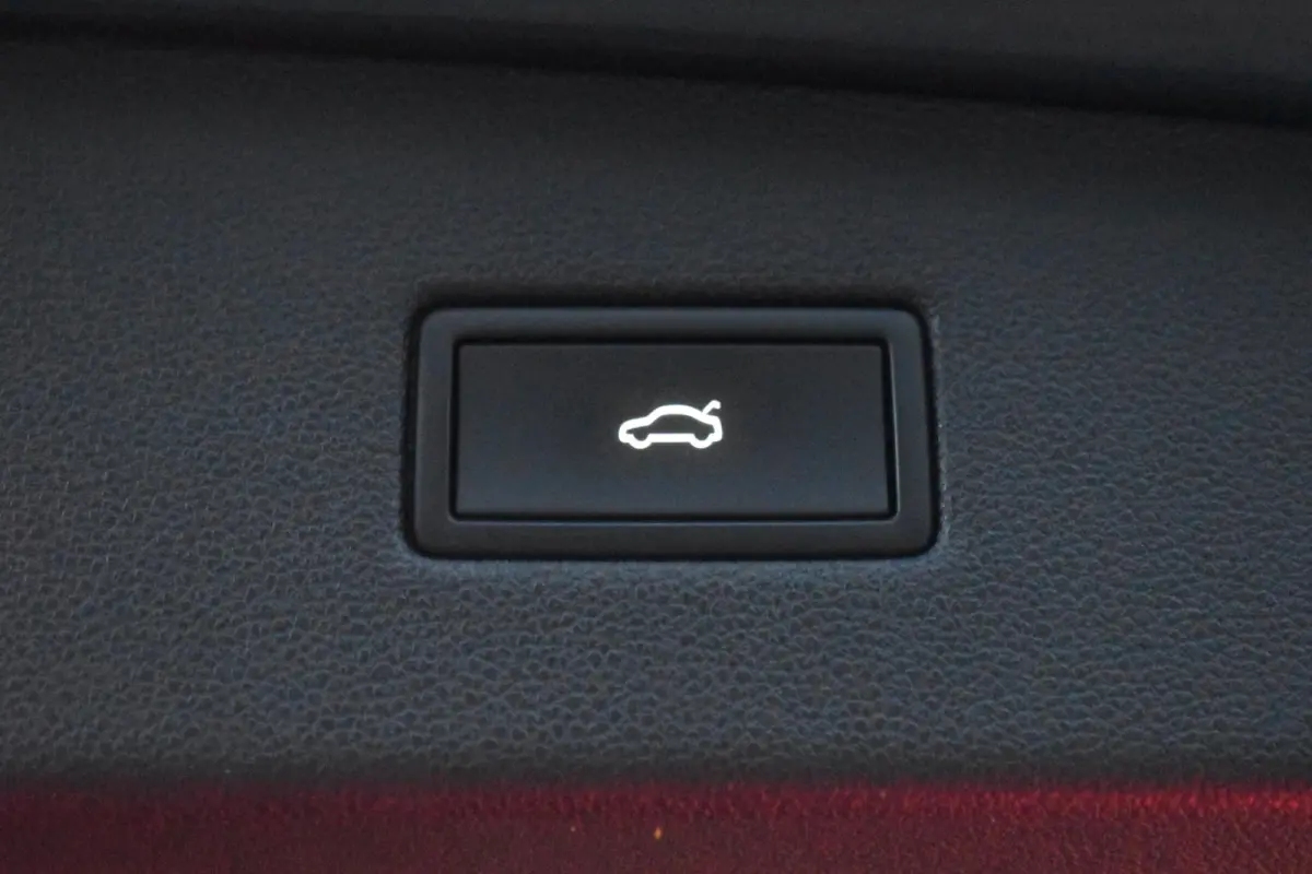 1.4 TSI e-Hybrid PHEV FR Business Pano Keyless 360C Trekhaak