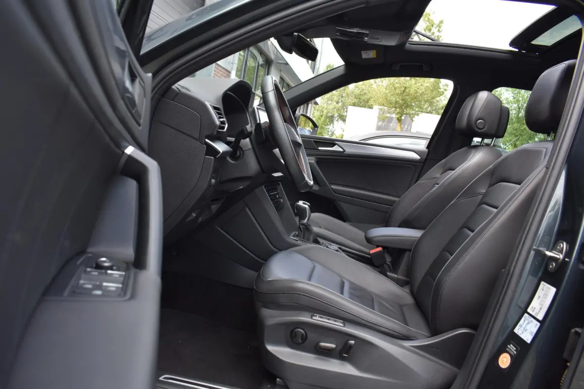 1.4 TSI e-Hybrid PHEV FR Business Pano Keyless 360C Trekhaak