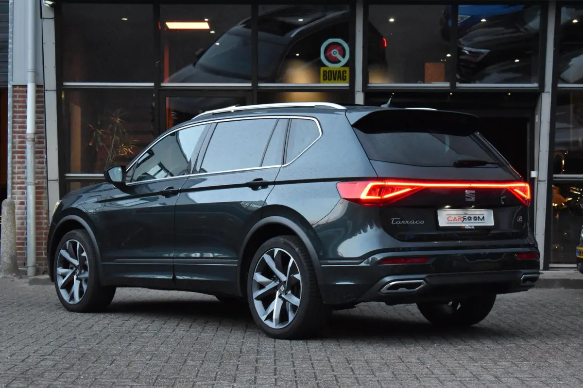 1.4 TSI e-Hybrid PHEV FR Business Pano Keyless 360C Trekhaak
