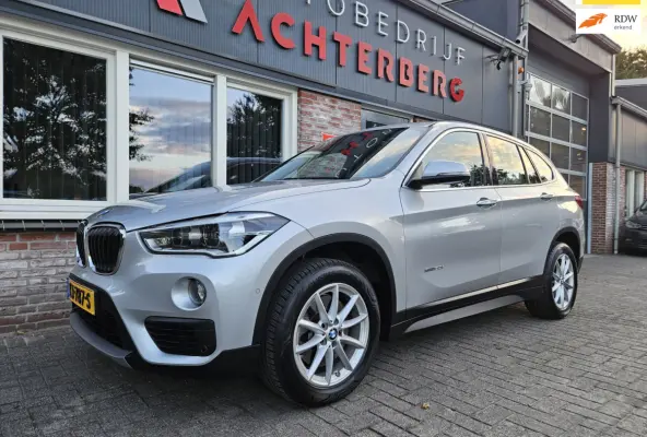 XDrive20i Centennial Executive Trekhaak! LED! NAP! 192PK! Panorama/Schuifdak! Nette Auto!