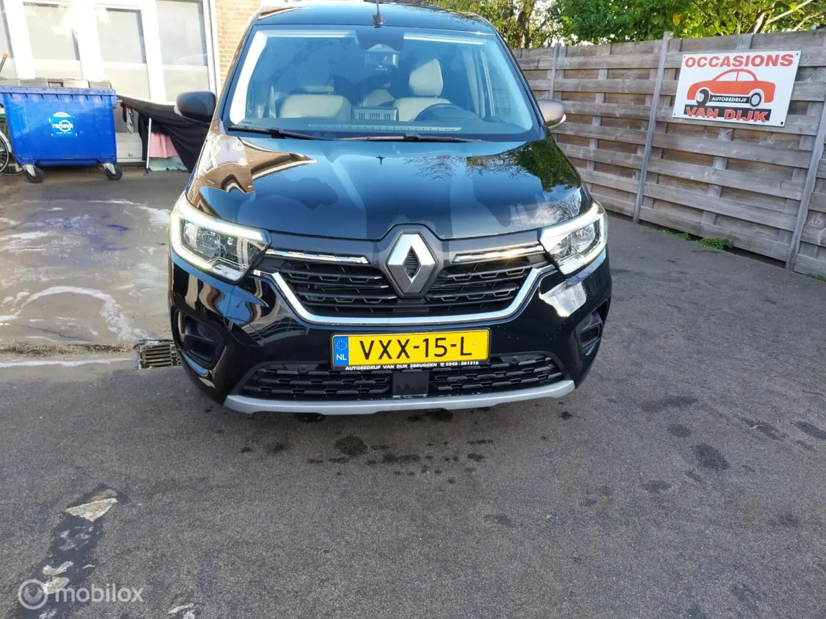 L1 1.5 DCI bleu 75 Luxe