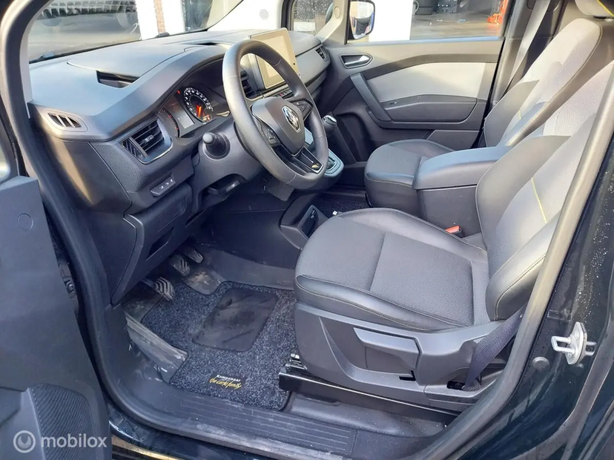 L1 1.5 DCI bleu 75 Luxe