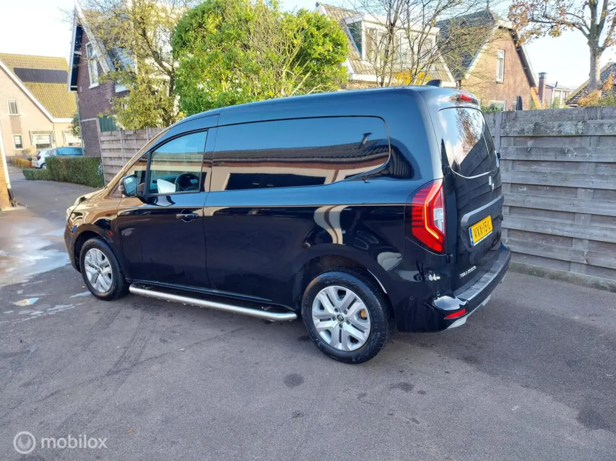 L1 1.5 DCI bleu 75 Luxe